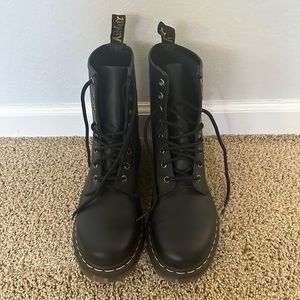 Dr.Martin Black Leather Boots